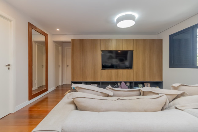 Imagem Apartamento com 3 Quartos à Venda, 123 m² em Real Parque - São Paulo Imagem Apartamento com 3 Quartos à Venda, 123 m² em Real Parque - São Paulo