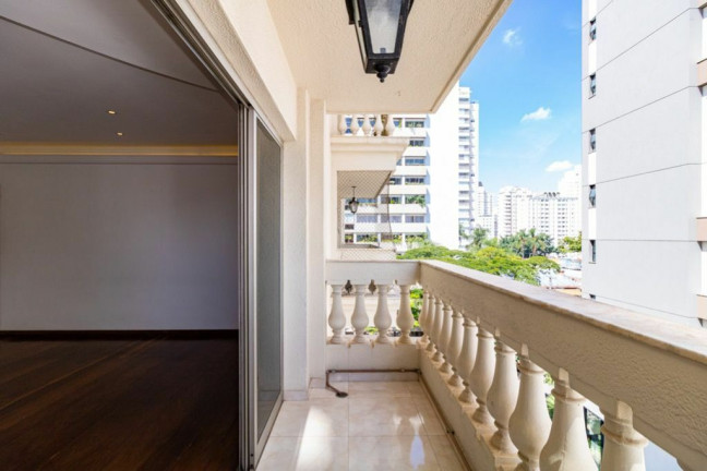 Imagem Apartamento com 3 Quartos à Venda, 140 m² em Campo Belo - São Paulo