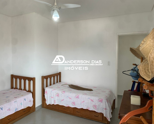 Imagem Casa com 3 Quartos à Venda, 180 m² em Centro - Caraguatatuba