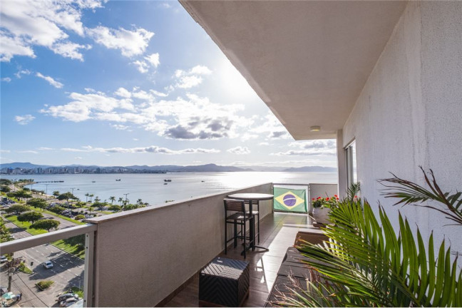Imagem Imóvel com 3 Quartos à Venda,  em Centro - Florianópolis