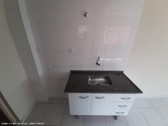 Imagem Kitnet com 1 Quarto para Alugar, 40 m² em Santa Efigênia - São Paulo Imagem Kitnet com 1 Quarto para Alugar, 40 m² em Santa Efigênia - São Paulo