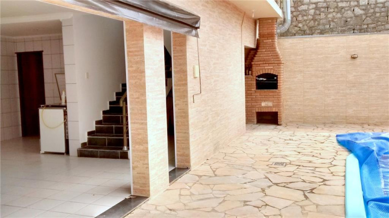 Imagem Sobrado com 5 Quartos à Venda, 195 m² em Jardim Suzano - Suzano Imagem Sobrado com 5 Quartos à Venda, 195 m² em Jardim Suzano - Suzano