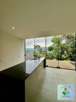 Imagem Casa com 3 Quartos à Venda, 1.000 m² em Lago Quitandinha - Petrópolis Imagem Casa com 3 Quartos à Venda, 1.000 m² em Lago Quitandinha - Petrópolis