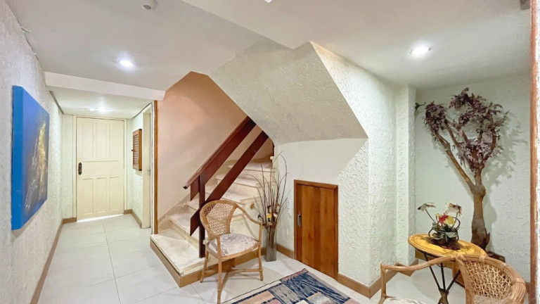 Imagem Cobertura com 2 Quartos à Venda, 131 m² em Petrópolis - Porto Alegre