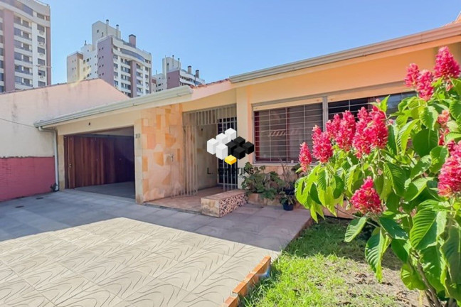 Imagem Casa com 3 Quartos à Venda, 200 m² em Jardim Lindóia - Porto Alegre Imagem Casa com 3 Quartos à Venda, 200 m² em Jardim Lindóia - Porto Alegre