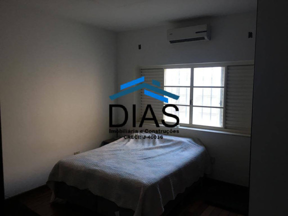 Casa com 3 Quartos à Venda, 528 m² em Vila José Bonifácio - Araraquara