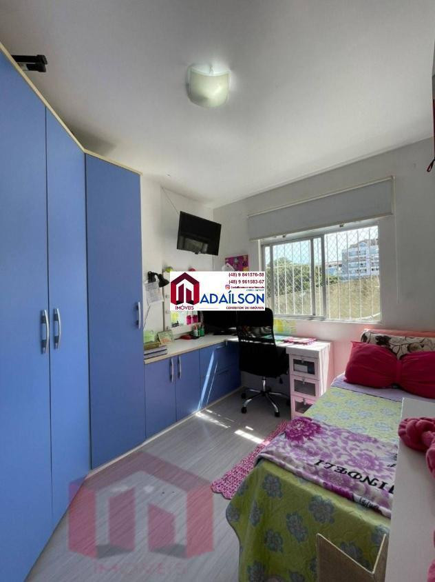 Imagem Imóvel com 3 Quartos à Venda, 1 m²