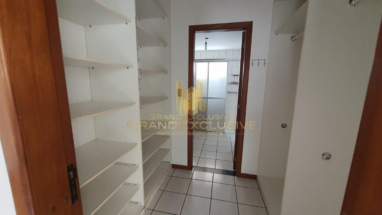 Imagem Apartamento com 3 Quartos à Venda, 230 m² em Centro - Balneário Camboriú