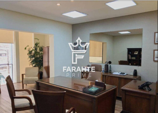 Imóvel Comercial à Venda, 326 m² em Gonzaga - Santos