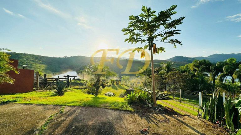 Imagem Chácara com 3 Quartos à Venda, 1.200 m² em Piracaia Imagem Chácara com 3 Quartos à Venda, 1.200 m² em Piracaia