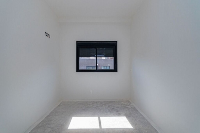 Imagem Imóvel com 3 Quartos à Venda, 103 m² em Menino Deus - Porto Alegre Imagem Imóvel com 3 Quartos à Venda, 103 m² em Menino Deus - Porto Alegre