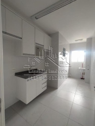 Imóvel com 3 Quartos para Alugar, 70 m² em Jardim Graziela - Barueri