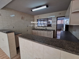 Sobrado com 3 Quartos à Venda,  em Vila Progresso - Jundiaí
