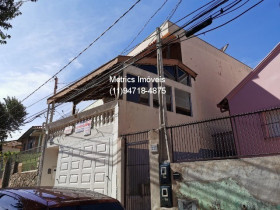 Sobrado com 3 Quartos à Venda,  em Vila Progresso - Jundiaí