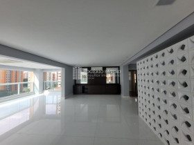 Apartamento com 3 Quartos para Alugar, 268 m² em Chácara Klabin  - São Paulo