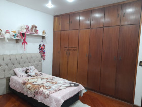 Sobrado com 3 Quartos à Venda,  em Vila Liberdade - Jundiaí