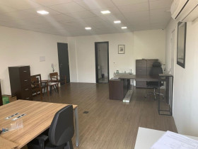 Imóvel Comercial à Venda ou Locação, 50 m² em Vila Hamburguesa - São Paulo