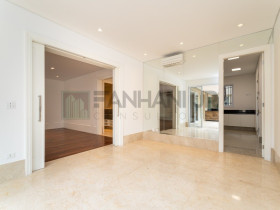 Casa com 3 Quartos à Venda, 600 m² em Vila Nova Conceição - São Paulo