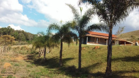 Imóvel com 2 Quartos à Venda, 90 m² em Zona Rural - Caldas