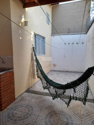 Imóvel com 3 Quartos à Venda,  em Medeiros - Jundiaí