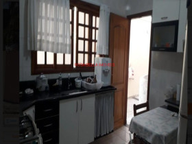 Casa com 3 Quartos à Venda, 182 m² em Jardim Planalto - Jundiaí