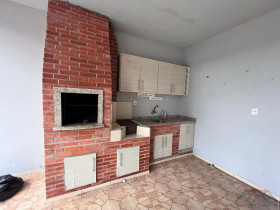Casa com 3 Quartos à Venda, 469 m² em São Marcos - Joinville