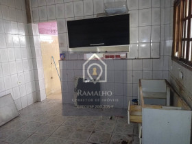 Imóvel Comercial à Venda, 230 m² em Baln. Gaivota - Itanhaém
