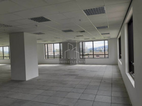 Sala Comercial à Venda, 557 m² em Alphaville Industrial - Barueri