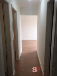 Imóvel com 3 Quartos para Alugar, 84 m² em Vila Ivone - São Paulo