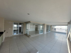Apartamento com 4 Quartos para Alugar, 250 m² em Vila Mariana - São Paulo