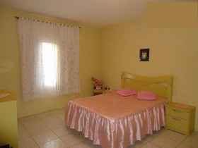Imóvel com 4 Quartos à Venda,  em Jardim Ermida Ii - Jundiaí