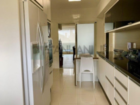 Imóvel com 4 Quartos à Venda, 233 m² em Vila Nova Conceição - São Paulo