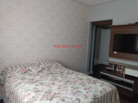 Casa com 3 Quartos à Venda, 304 m² em Loteamento Vale Azul I - Jundiaí