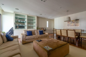 Imóvel com 3 Quartos à Venda, 154 m² em Vila Nova Conceição - São Paulo