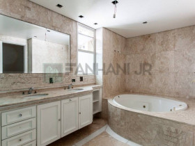 Imóvel com 4 Quartos à Venda, 490 m² em Jardim Paulistano - São Paulo