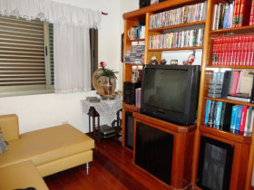 Imóvel com 4 Quartos para Alugar, 150 m² em Santa Efigênia - Belo Horizonte