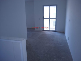 Apartamento com 2 Quartos à Venda, 62 m² em Parque União - Jundiaí