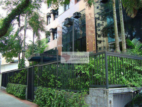 Sala Comercial à Venda, 32 m² em Vila Olímpia - São Paulo