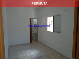 Casa com 5 Quartos à Venda, 250 m² em Jardim Santa Rita De Cássia - Jundiaí