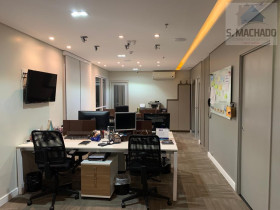 Imóvel Comercial à Venda, 101 m² em Jardim - Santo André