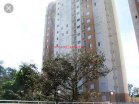 Apartamento com 2 Quartos à Venda, 47 m² em Colonia - Jundiaí