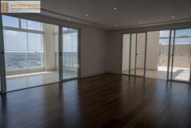 Cobertura à Venda, 439 m² em Ipiranga - São Paulo