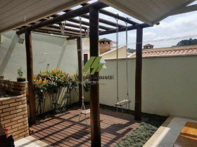 Casa com 3 Quartos à Venda, 107 m² em Caxambu - Jundiaí