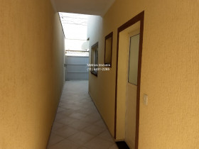Sobrado com 3 Quartos à Venda,  em Jardim Marambaia - Jundiaí