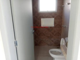 Sobrado com 4 Quartos à Venda, 250 m² em Jardim Ermida - Jundiaí