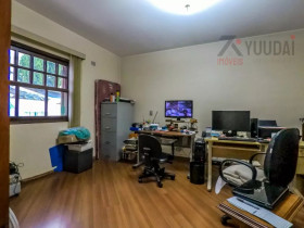 Casa com 4 Quartos à Venda,  em Bosque Da Saúde - São Paulo