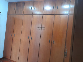 Sobrado com 3 Quartos à Venda,  em Vila Liberdade - Jundiaí