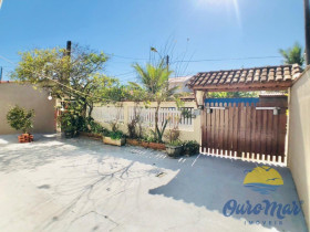 Casa com 3 Quartos para Alugar ou Temporada, 133 m² em Jardim Regina - Itanhaém