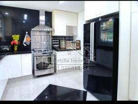 Imóvel com 4 Quartos à Venda, 560 m² em Condomínio Forest Hills - Jandira