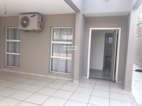Sobrado com 3 Quartos à Venda,  em Jardim Marambaia Ii - Jundiaí